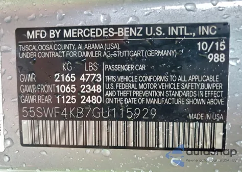 2016 Mercedes-Benz C 300 4Matic z USA, uszkodzony, nr VIN 55SWF4KB7GU115929